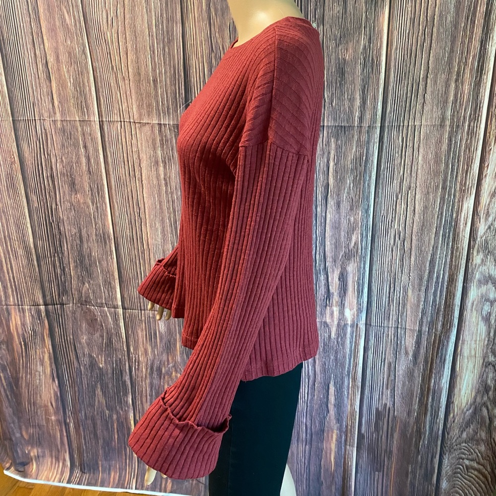 Very J size small NWT blush pink red statement sleeve boho sweater blouse - Picture 16 of 16